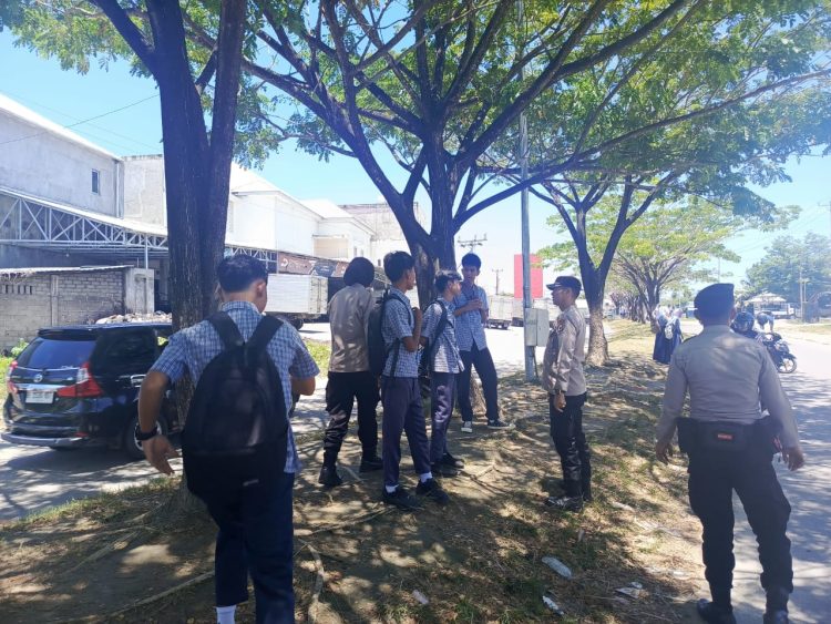 Antisipasi Gangguan Kamtibmas, Polsek Namlea  Terus Lakukan Patroli Rutin