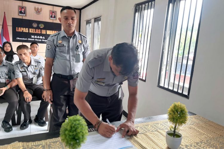 Disaksikan Dirjenpas, Lapas Wahai Teken ‘Komitmen Bersama Berantas Narkoba, Handphone dan Barang Terlarang’ Secara Virtual