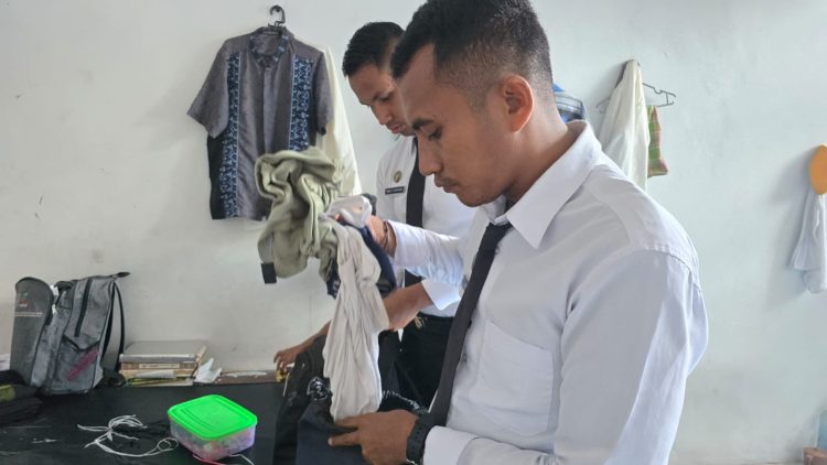 Tumpas Halinar, Lapas Namlea Galakkan Razia dan Tes Urin