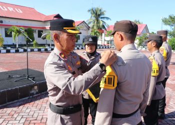 Polres Buru Gelar Launching dan Pengukuhan Pamapta SPKT Wujud Penguatan Pelayanan Publik yang Cepat dan Humanis