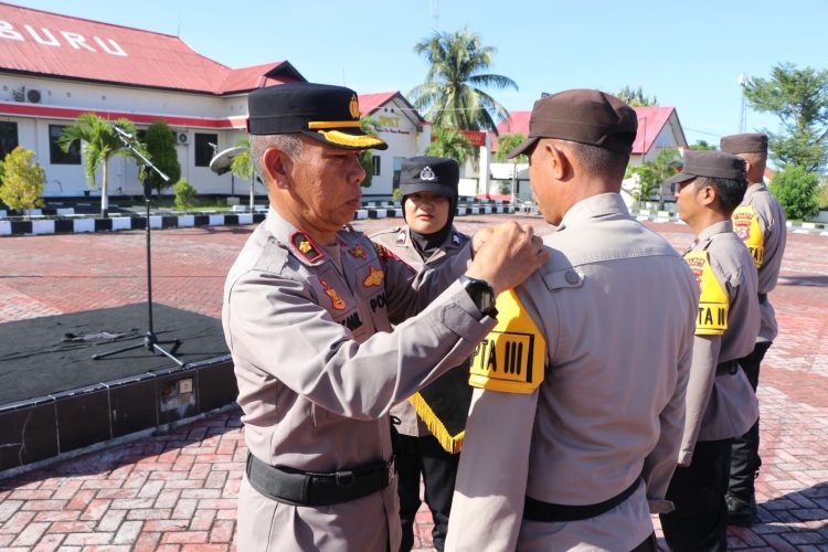 Polres Buru Gelar Launching dan Pengukuhan Pamapta SPKT Wujud Penguatan Pelayanan Publik yang Cepat dan Humanis