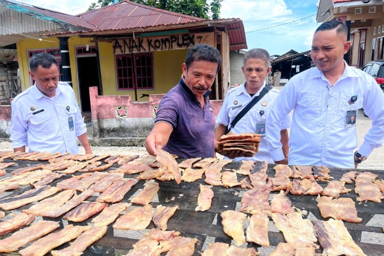 Lapas Wahai Tiru Pengusaha Ikan Asin Lokal untuk Kembangkan UMKM Warga Binaan