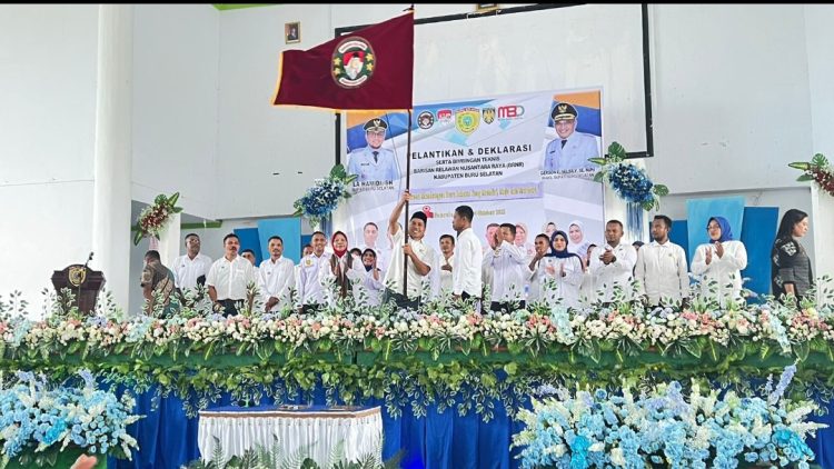 1.500 Anggota BRNR Hadiri Pelantikan DPC dan PAC BRNR Bursel, Ini Pesan Bupati La Hamidi