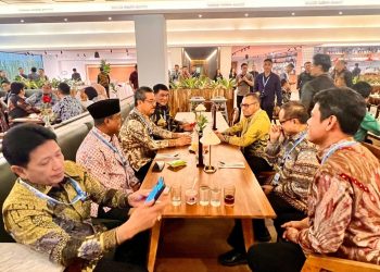 Dukung Percepatan Akses Keuangan Daerah, Bupati Bursel La Himidi Hadiri Rakornas TPAKD 2025