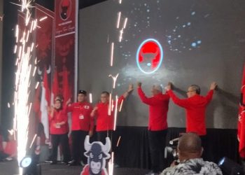 “Benhur Watubun Pimpin Maluku! DPD PDI Perjuangan Kukuhkan Kepengurusan Baru, Getarkan Semangat Menuju Pemilu 2029”