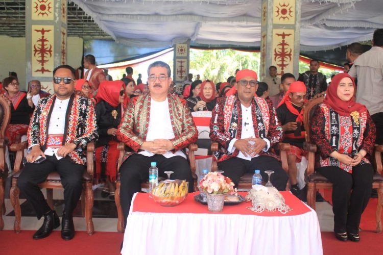 HUT MALUKU TENGAH KE-68: GUBERNUR MALUKU AJAK WARGA HIDUPKAN KEMBALI SEMANGAT “MASOHI”