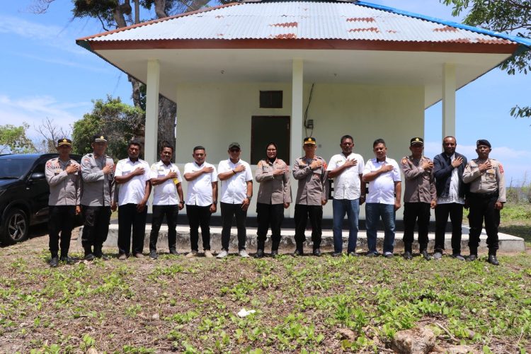 Kapolres Buru Tinjau Baileo Emarina, Rumah Damai Garda Terdepan Kamtibmas di Kecamatan Lilialy