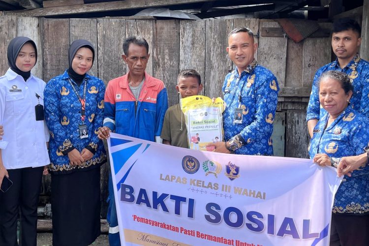 Peringati Hari Anak Yatim Sedunia dan Wujud ‘Imipas Peduli’, Lapas Wahai Salurkan Bantuan Sosial