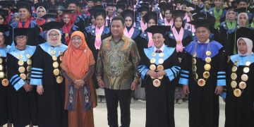 POLTEKKES MALUKU SELENGGARAKAN WISUDA, PELANTIKAN DAN ANGKAT SUMPAH DIPLOMA III KESEHATAN TAHUN AKADEMIK 2024/2025
