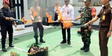 Lapas Wahai Musnahkan Ratusan Barang Terlarang, Tegaskan Komitmen Berantas Narkoba dan Gangguan Kamtib