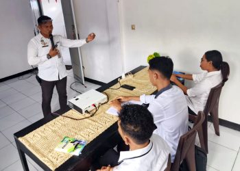 Tanamkan Jiwa Profesionalisme: Peserta Magang Kemenaker di Lapas Wahai Dibekali Materi Kamtib