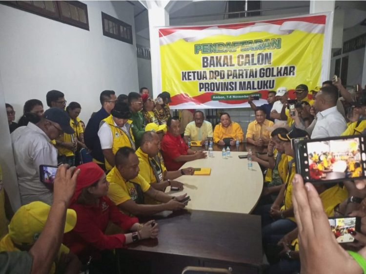 Rohalim Boy Sangadji Resmi Daftar Calon Ketua DPD Golkar Maluku