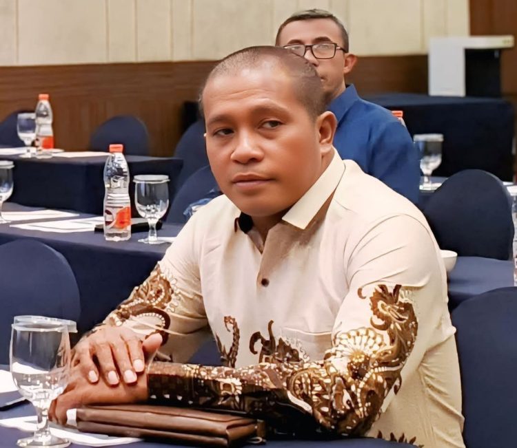 Anggota DPRD Bursel Basir Solissa Dorong Masuknya Alfamidi dan Indomaret di Pusat Kota Namrole