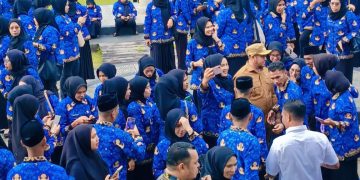 Bupati La Hamidi Serahkan SK Pengangkatan Ratusan PPPK Penuh Waktu Tahap II