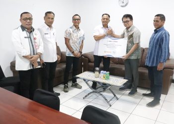 PT. KBA YAMAHA MARINE SERAHKAN BANTUAN SPEEDBOAT PERKUAT LAYANAN LITERASI DI WILAYAH KEPULAUAN