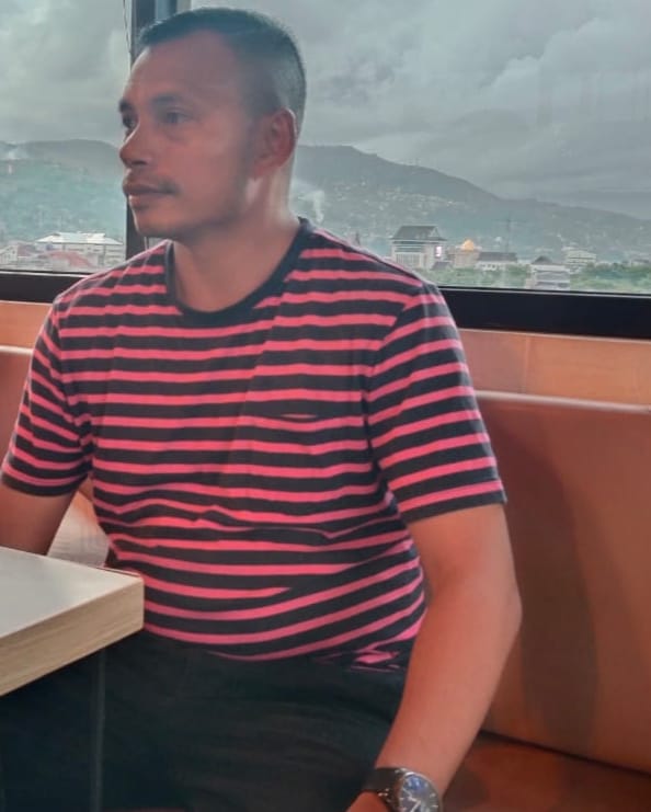 Tokoh Pemuda Leksula Nilai Langkah Bupati–Wabup Tinjau Pasar dan Penerangan di Tujuh Desa Jelang Nataru Tepat Sasaran