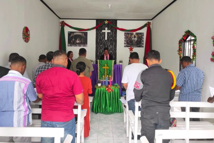 Lapas Wahai Laksanakan Ibadah Adventus Ketiga, Warga Binaan Diajak Refleksi Diri Sambut Natal