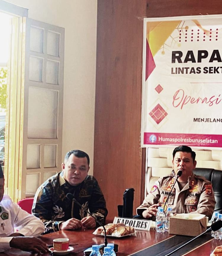 Jelang Nataru, Waka DPRD Bursel Ahmadan Loilatu Himbau Masyarakat Rajut Kebersamaan dan Jaga Persaudaraan