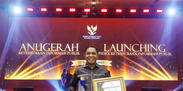 Komitmen Transparansi Berbuah Hasil : Pemerintah Provinsi Maluku Kembali Raih Predikat Informatif Badan Publik