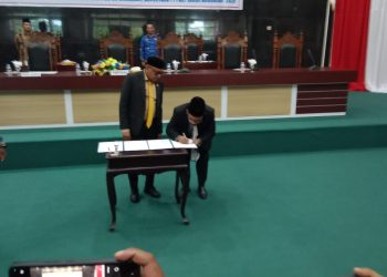 Pemkab Buru dan DPRD Sepakati Rancangan Anggaran KUA – PPAS Tahun Anggaran 2026