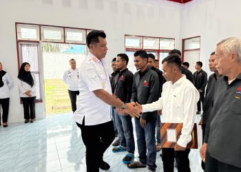 Kado Natal 2025, 10 Warga Binaan Lapas Namlea Dapat Remisi Khusus