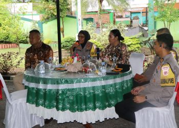 Kapolres Buru Hadiri Open House Natal Dandim 1506/Namlea di Makodim