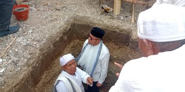 Bupati La Hamidi Hadiri Peletakan Batu Pertama Masjid Al-Mujahidin Elfule