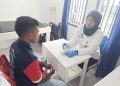 Pastikan Pembinaan Berhasil, Satu Warga Binaan Lapas Wahai Tes Urine Jelang Bebas