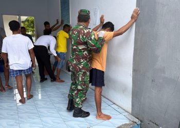 Sinergi dengan TNI/POLRI, Lapas Namlea Gelar Razia dan Tes Urin Jelang Ramadhan