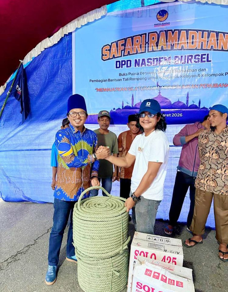 Semangat Berbagi, DPD NasDem Buru Selatan Gelar Safari Ramadhan di Desa Lektama