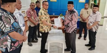 Sertijab Sekda Buru Selatan, Bupati La Hamidi Harapkan Akselerasi Kinerja dan Inovasi