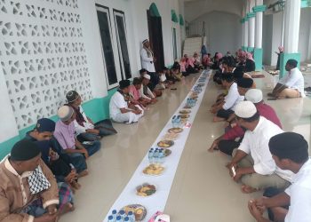 ‎Ikatan Keluarga Assilulu Buru Selatan gelar buka puasa bersama dan pemberian santunan kepada 50  Anak Yatim di Kecamatan Namrole
