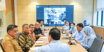 Perjuangkan Layanan Kesehatan, Wali Kota Ambon Bodewin Wattimena dan Sekkot Roberd Sapulette Bertemu Wamenkes RI