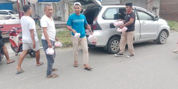Paguyuban Amakay Buru Selatan bagikan ratusan Takjil Kepada Masyarakat