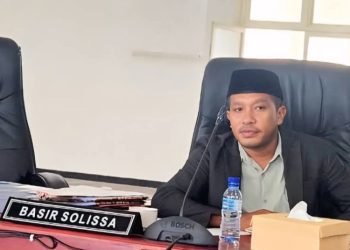 Puluhan Karyawan PT Wahana Adiprima Mandiri Protes THR dan Pesangon, DPRD Bursel Minta Perusahaan Segera Bayar