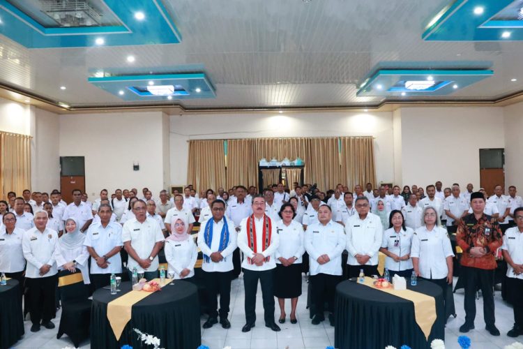 Gubernur Maluku Buka Rakortek Pendidikan 2026, Tekankan Peningkatan Kualitas SDM