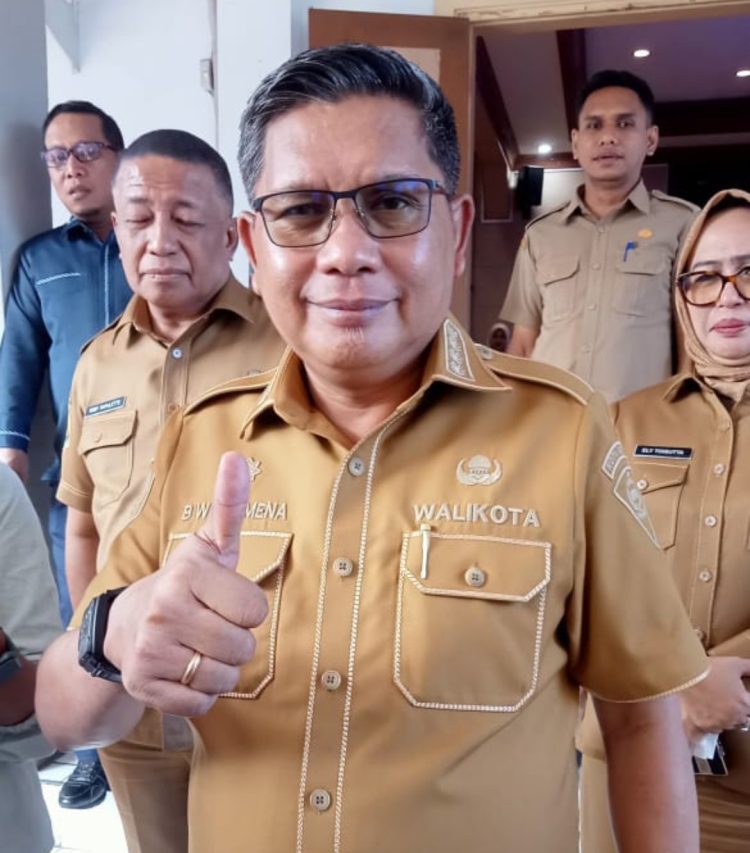 Wali Kota Ambon Tegaskan Stok BBM Aman, Warga Diminta Tetap Tenang: Tidak Ada Kenaikan Harga