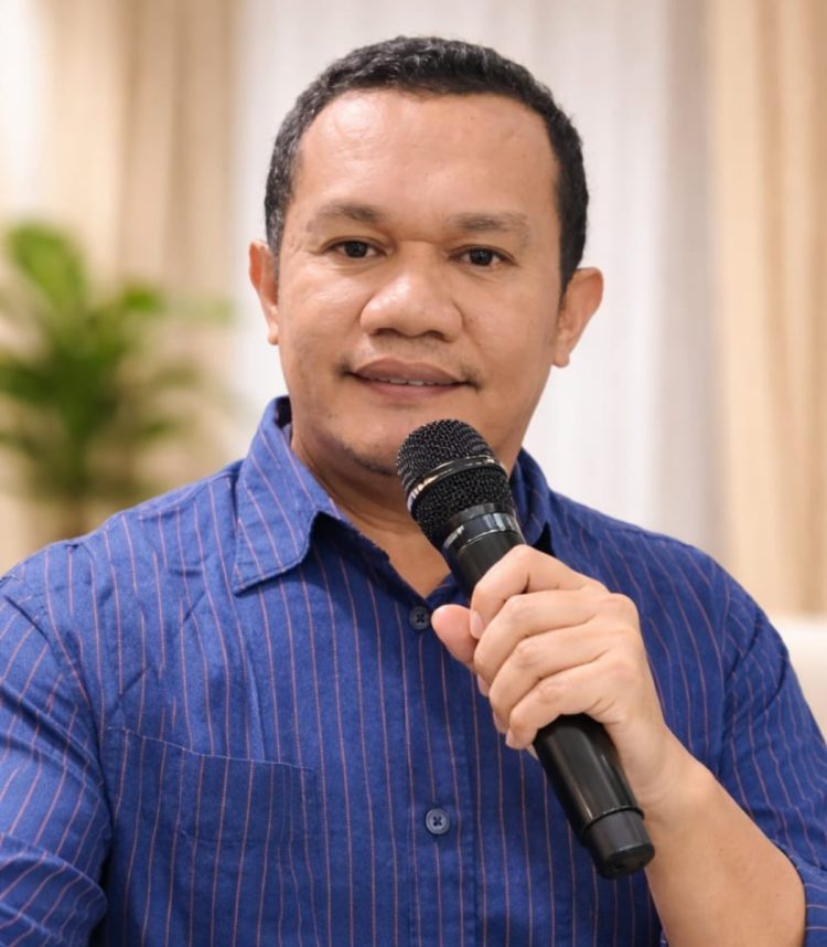 Efisiensi Anggaran Jadi Penghambat, Mat Tuhepaly: Gubernur Tetap Fokus-‘Saya Kira Rakyat Bukan Ditipu’, Wagub Diminta Lebih Bijak Bicara