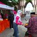 PT Dabe Beaute Gelar Jumat Berkah, Bagikan Ratusan Nasi Kotak di Masjid Jami Namlea