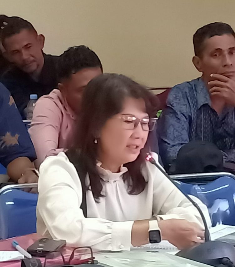HEBOH DI DPRD: PERNYATAAN HELENA ISMAIL SOAL GUNUNG BOTAK MEMANASKAN RUANG RAPAT, DUGAAN PEMBAYARAN BERGANDA MENGEMUKA
