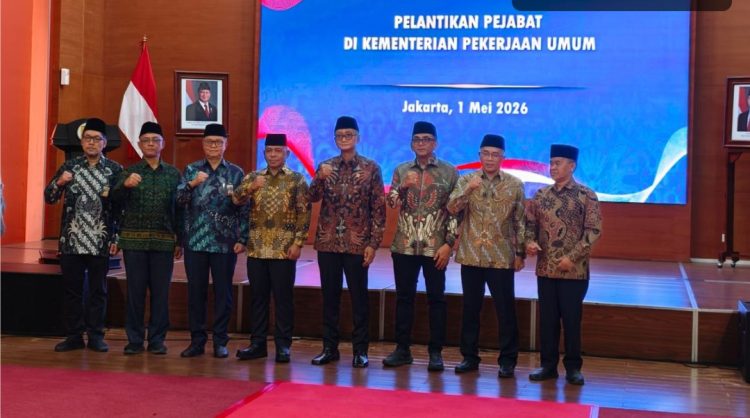 Menteri PU Lantik Mayjen TNI Purn Arnold Jadi Dirjen SDA