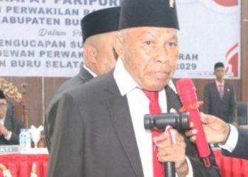 Ketua DPRD Bursel : Guru Bukan Sekadar Profesi, Mereka Penentu Arah Perubahan Pendidikan