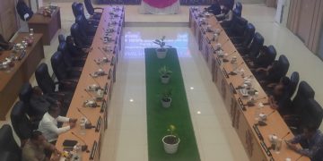 Bodewin M. Wattimena Paparkan Ranperda Pertanggungjawaban APBD Kota Ambon 2025 di Hadapan DPRD
