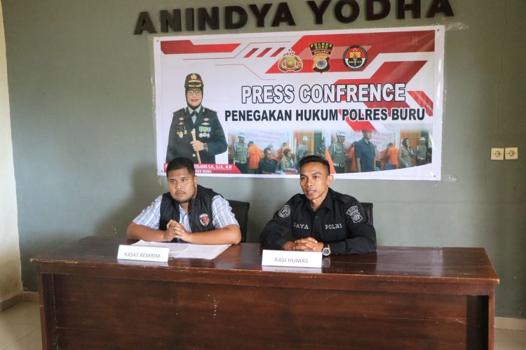 Polres Buru Rilis Dua Kasus Menonjol Pembunuhan dan Dugaan Korupsi