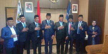 Usai dilantik sebagai Anggota DPRD PAW Asal Partai Nasdem, Robi Nurlatu Mendapat Ucapan Selamat dari Abdulla Vanath