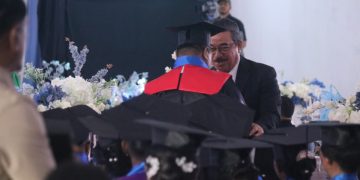 Hadiri Wisuda UKIM, Gubernur Maluku Ajak Lulusan Jadi Pribadi Inovatif dan Adaptif Hadapi Dinamika Global