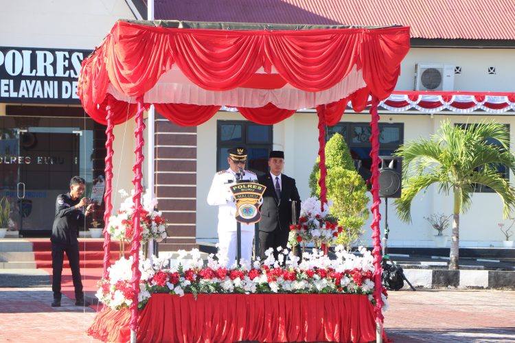 Bupati Buru Ikram Umasugi Pimpin Upacara Hari Bhayangkara ke-80
