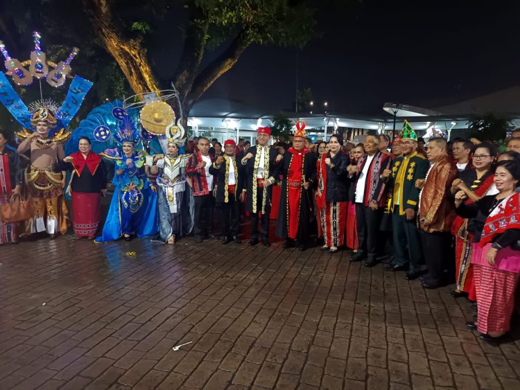 Wali Kota: Delegasi Ambon Angkat Identitas Budaya Maluku di Karnaval Nusantara APEKSI