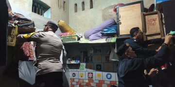 Lapas Wahai dan Polsek Gelar Razia Gabungan Kamar Hunian Warga Binaan