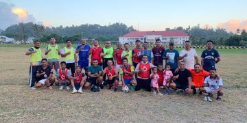 Bupati La Hamidi Turun ke Lapangan, Beri Motivasi untuk Bibit Atlet Sepak Bola Buru Selatan